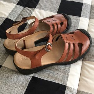 Keen Shoes Size 10